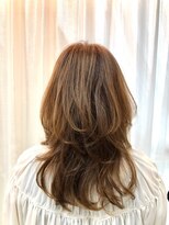 クオリス 上福岡店(QUALIS)&nbsp;ウルフレイヤー/前上がり/くびれヘア/暖色系/小顔/30代40代50代