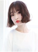 切りっぱなしふんわりパーマボブ