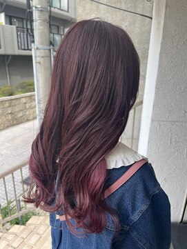 クラン 岡本(Chlan) 鮮やか楽しい赤みピンクでインナーデザイン♪