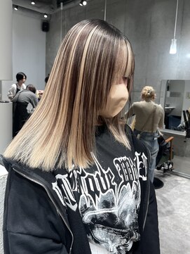 モニカ 栄店(MONIQA) ペールベージュ × ブラウン / アンブレラカラー