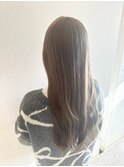 ナチュラルに華やかなロングスタイル 冬カラーと髪質改善TR