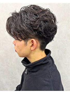 ジェイドゼロウィズアクロス(JADE -zero- with AKROS) フェザーパーマニュアンスパーマ