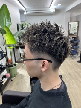 スウェル 津田沼店(Swell) ハイライト×スパイキー×ピンパーマ