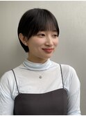 丸みショートセンターパートハンサムショートくびれショート
