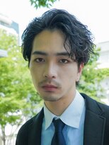 フィフス 大分(fifth)&nbsp;大分スパイラルパーマルーズパーマメンズカットセンターパート