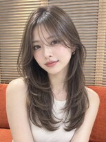 オアシスアヴェダ ザ・ペニンシュラ東京(OASIS AVEDA)&nbsp;大人セミロングレイヤー・オリーブグレージュ・銀座日比谷20代