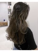 オリーブグレージュバレイヤージュ