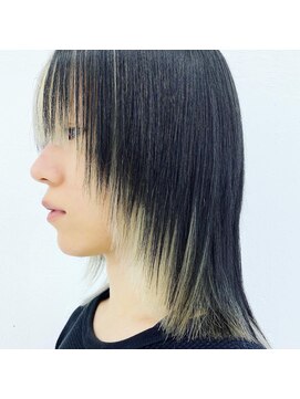 クク 渋谷(QUQU) ハイコントラストウルフ