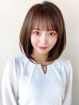 代30代40代小顔外ハネミディアムひし形シルエットくすみカラー L アフロート ディル Afloat D L のヘアカタログ ホットペッパービューティー