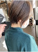 20代30代/大人可愛い/ベージュハイライト/小顔前下がりショート