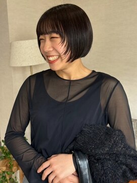 トナリ(tonari) 顔周りレイヤー　マッシュショート　アッシュ【鹿児島中央】