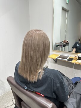 ユウル 横浜(juhl.) ミルクティーカラー/ケアブリーチ/ブリーチ/ハイトーンカラー