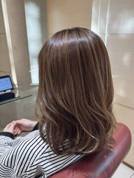 エム インターナショナル 春日部本店(EMU international) プリンが目立ちにくいカラー/ハイライトカラー/バレイライト