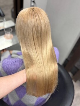 リングバイモアムー(Ring by Moremuu) あいり　ブリーチカラー