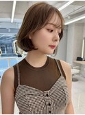 ショートヘア顔周りレイヤーブリーチダブルカラーショートボブ