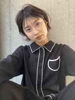 ラダ(Lada)&nbsp;【baLon.fem 城本英恵】 遊びのあるショートボブスタイル