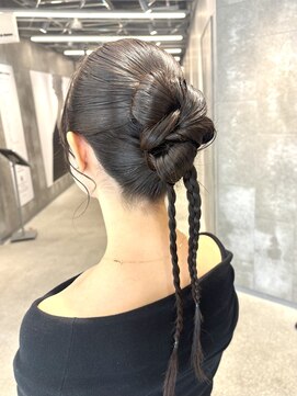 ピークアブー 原宿ハラカド(PEEK-A-BOO) ヘアセット 結婚式ヘア タイトヘア シニヨン お団子ヘア 原宿