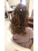 ねじりハーフアップ
