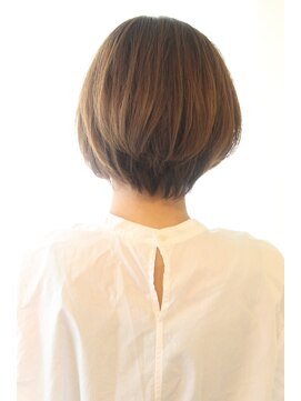 レウナ 外苑前(Reuna) ３０代・４０代・５０代大人可愛いひし形ショートボブ