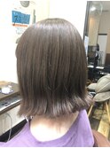 グレージュカラー☆外ハネスタイル