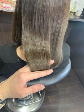 髪の美院 シャルマン ビューティー クリニック(Charmant Beauty Clinic) ナチュラルアッシュベージュ