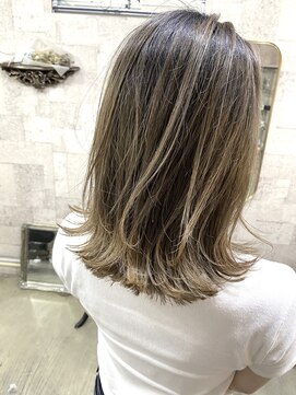 プラグ ヘアーデザイン 大名店(PLUG hair design) 切りっぱなしボブ×バレイヤージュ