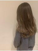 モノトーングレージュ