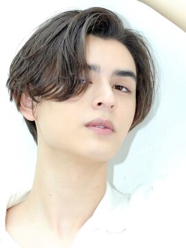 リップス 表参道店(LIPPS) ノーセットセンターパートミディ