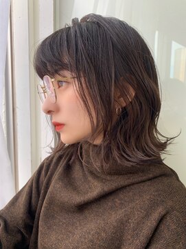 キュート Cute 外ハネくびれミディアムヘアブリーチなしナチュラルブラウン