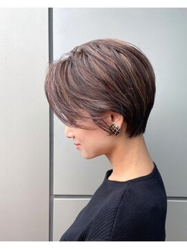 トニーアンドガイ 原宿店(TONI & GUY) 大人可愛いハンサムショート流し前髪 ピンクベージュハイライト