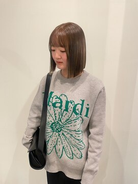 ユニコ(unico) オリーブベージュ/ボブ/ミディアム