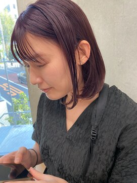 エウペ 渋谷(WEUPE) 斜めバング/グレージュカラー/デザインカラー/シルキーベージュ