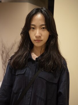 ネロ ヘアサロン ネイビー 渋谷(NERO HAIRSALON NAVY) 【ヤベハルカ】ロングレイヤー　ゆるめパーマ