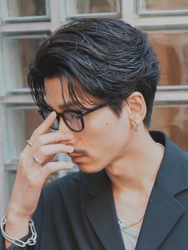 フィフス 原宿(fifth) 原宿緩め毛流れフェザーパーマメンズカットセンターパート30代