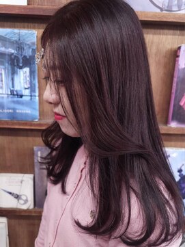 肌なじみがよく上品に揺れる大人ローズピンク