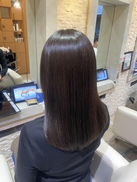 ヴィサージュプラス(VISAGE plus) 赤みを抑えて、艶で魅せる大人ブラウン