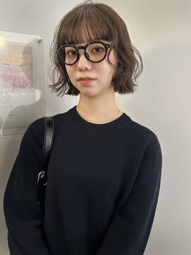 ユー(yew) ブラウンベージュ/グレージュ/くすみベージュカラー