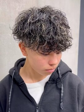 ダズルヘアーエイチ(DAZZLE hair H) 波巻きパーマ/シャドウパーマニュアンスパーマ名古屋西区学割U24