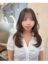 ネモネ バイ ミリー 梅田茶屋町(nemone by milly)&nbsp;【梅田茶屋町】レイヤーカット×内巻き
