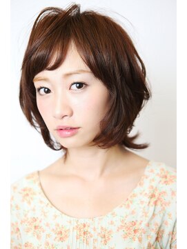 ジュエ (jouer) 20代30代外ハネショートボブ/ボブレイヤー/ボブ/透け感バング