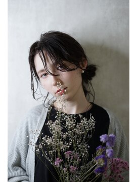 ディスオモテサンドウ 表参道(This OMOTESANDO) ナチュルに小洒落ヘアー［表参道.青山］山本