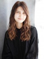 ヘアメイク ナル(hair make nalu)&nbsp;かきあげ前髪とセミウエットカールスタイル