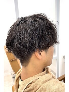 ロミーオム 本厚木(ROMMY. Homme) ツイストスパイラルでお洒落に