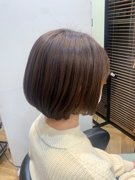 アルター(aL ter) 前下がりショートボブ