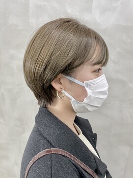 ソーコ 渋谷(SOCO) オリーブベージュ丸みショートマッシュショートボブグレージュ