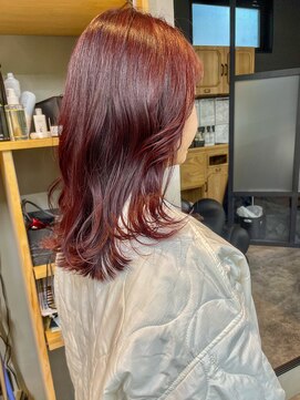 フレーム なんば店(FRAME) ●チェリーレッド×ミディアムレイヤースタイル