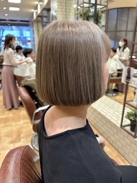 ジュール ドゥJour doux ディレクター今嶋　白髪ぼかしハイトーンカラー