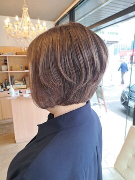 ヘアヌーダ ショートボブ、髪質改善、白髪ぼかし、キッズカット、カット