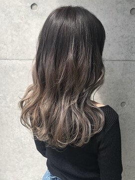 アイリス(AIRIS) グレー×グラデーション！