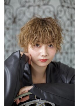 ジェミニ 大津 瀬田店(Gemini) 黒髪カタロググレーベージュレイヤーロングアッシュカラー